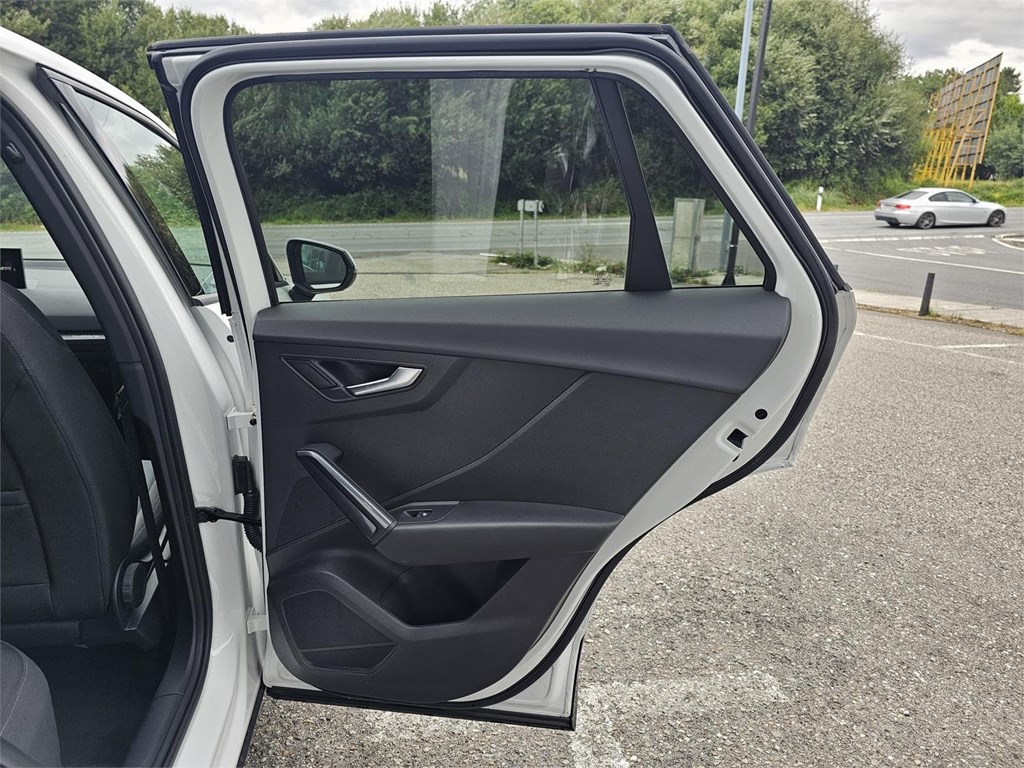Foto 10 AUDI Q2