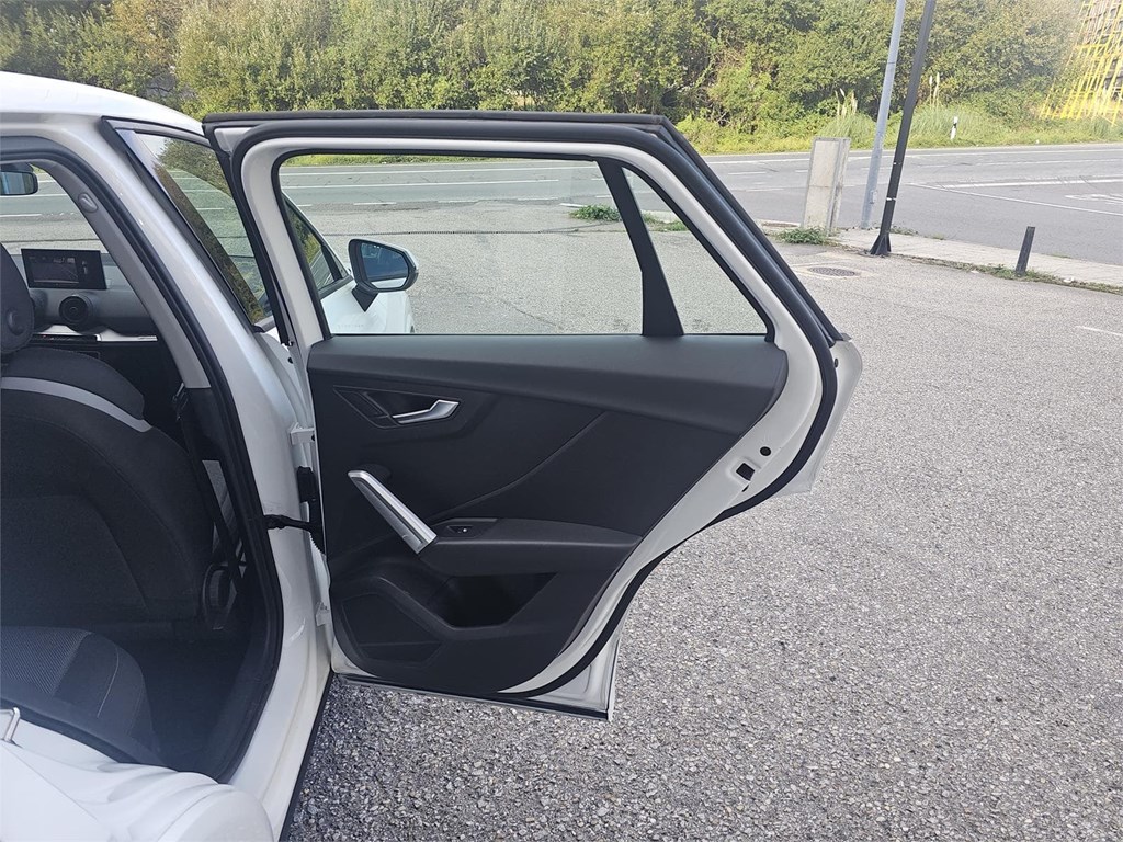 Foto 12 AUDI Q2