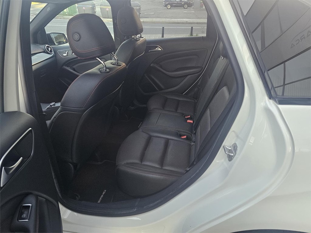 Foto 10 MERCEDES B200d AMG