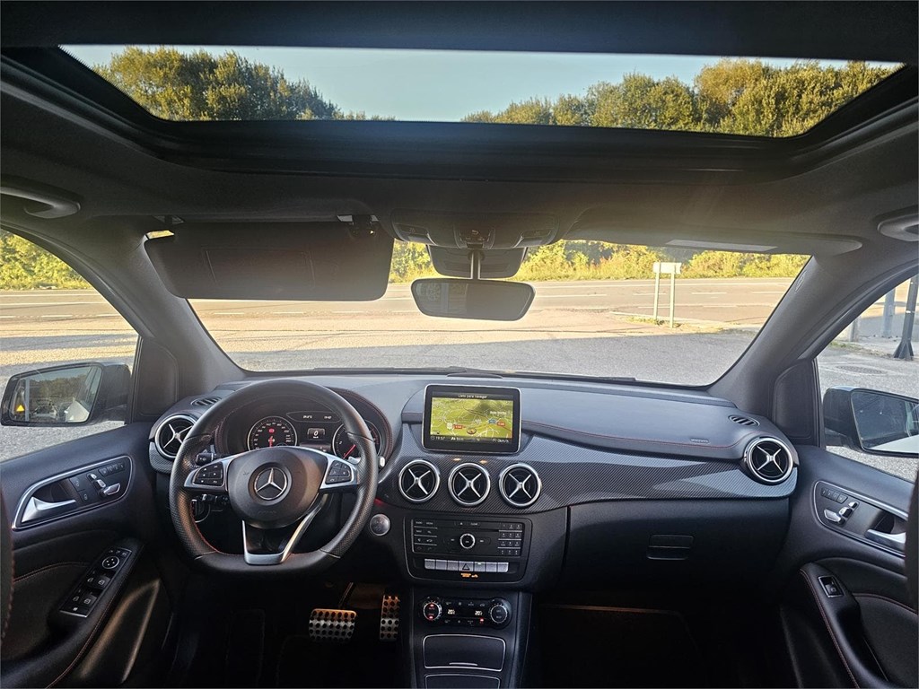 Foto 16 MERCEDES B200d AMG