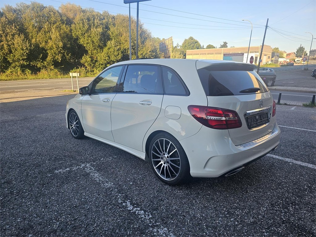 Foto 5 MERCEDES B200d AMG