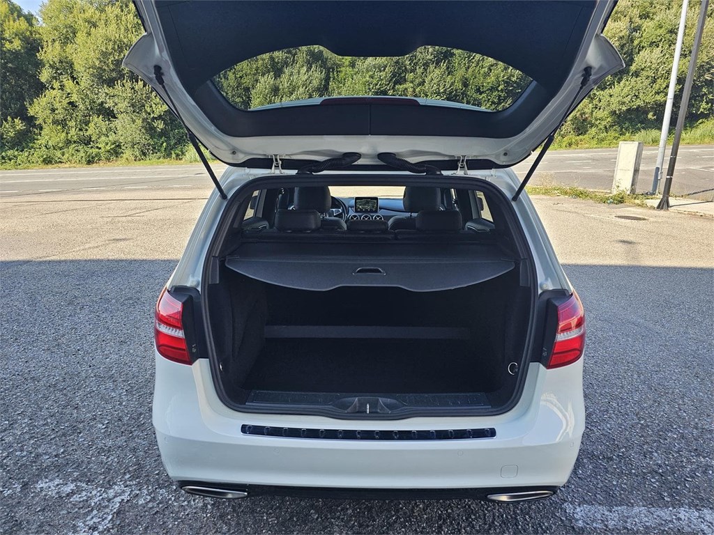 Foto 11 MERCEDES B200d
