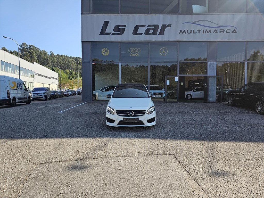 Foto 1 MERCEDES B200d