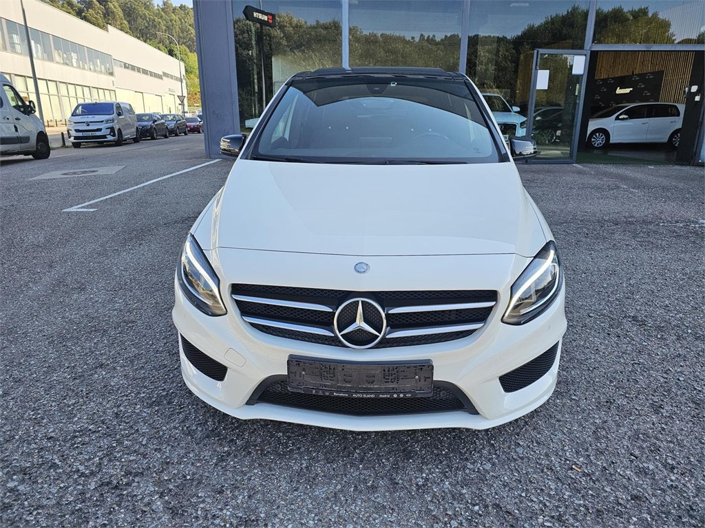 Foto 2 MERCEDES B200d
