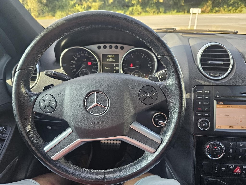 Foto 18 MERCEDES ML 280